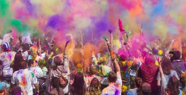10 tips to protect your from hair & skin from harmful holi colours